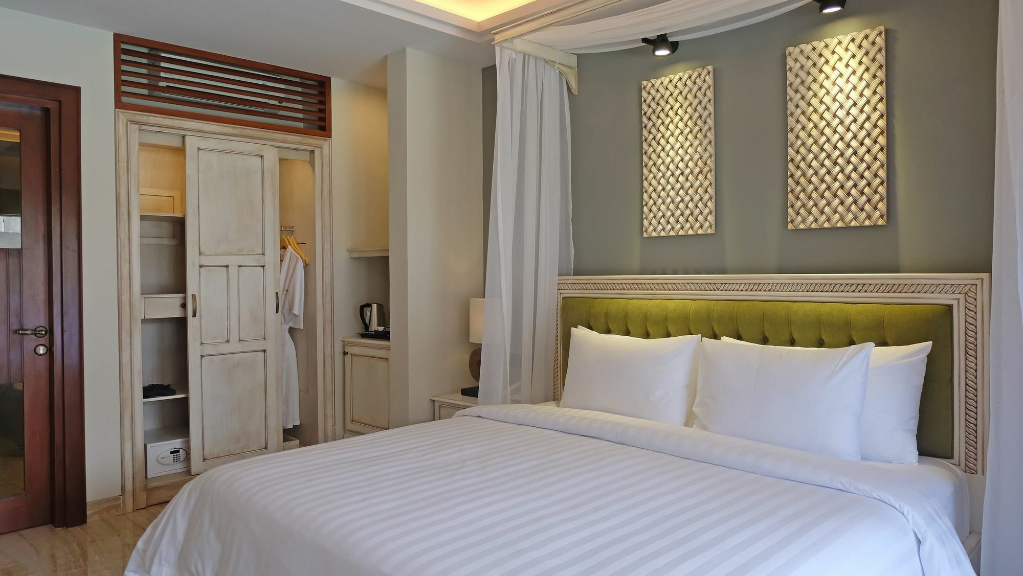 Sense Canggu Beach Hotel מראה חיצוני תמונה
