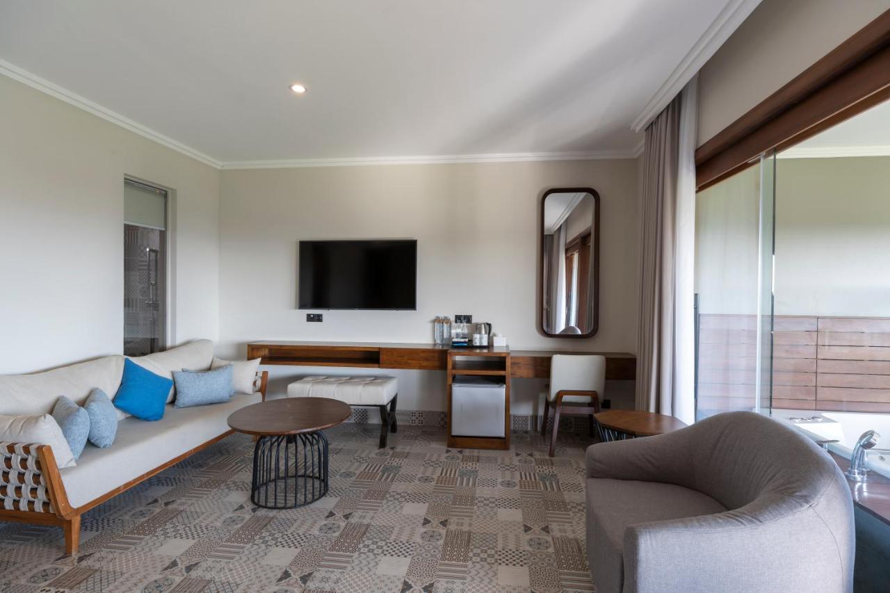Sense Canggu Beach Hotel מראה חיצוני תמונה